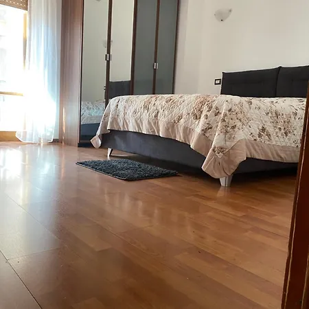 Apartment 4routes House *